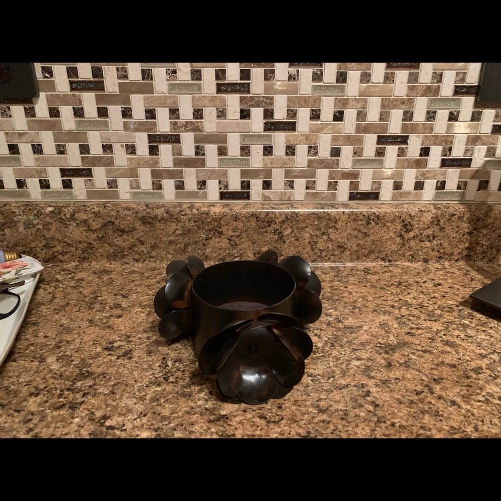 JAN BARBOGLIO wine 🍷 holder